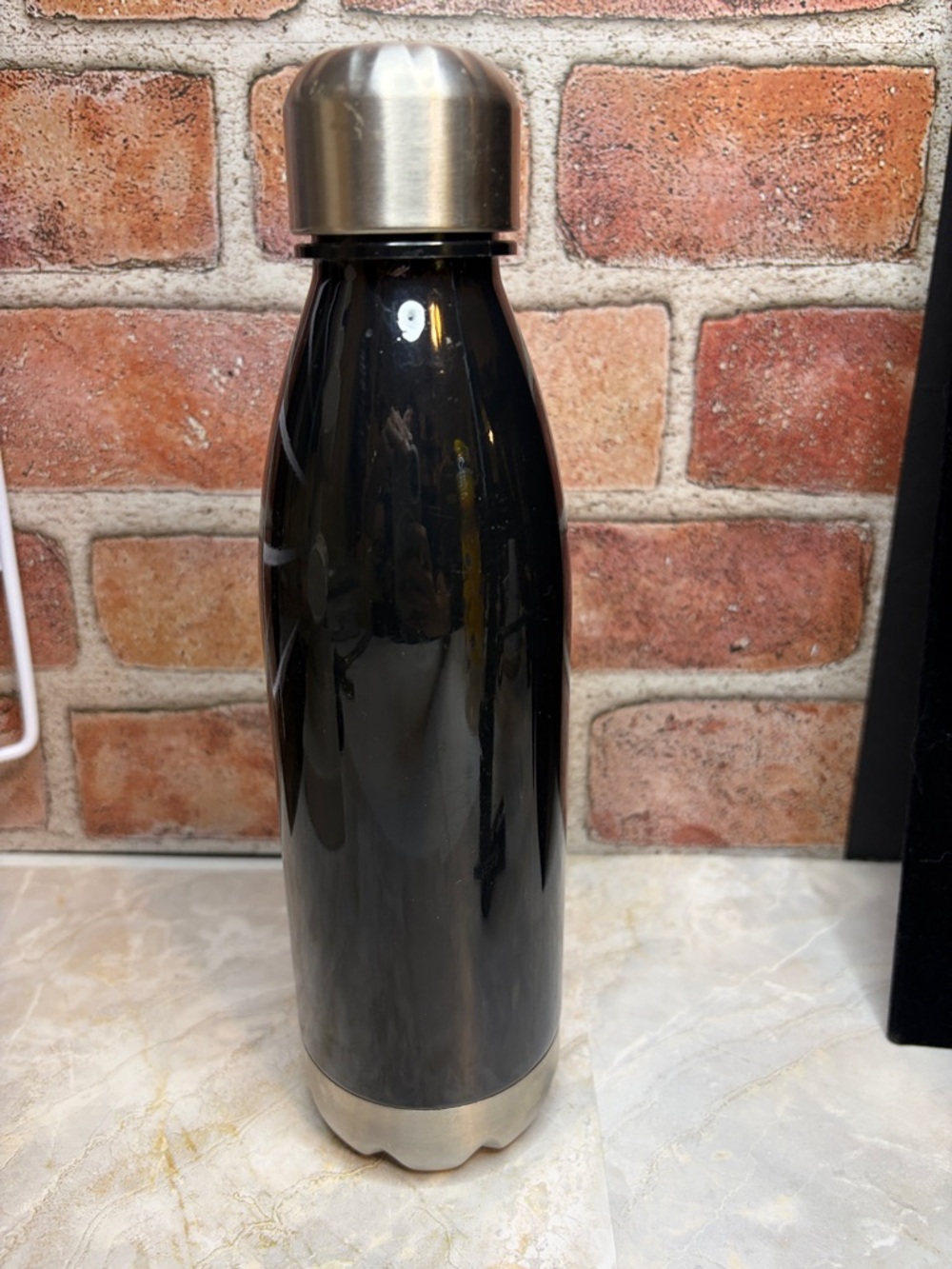 Oakley plastic &  Stainless Steel  Bottle 28oz - Picture 4 of 5